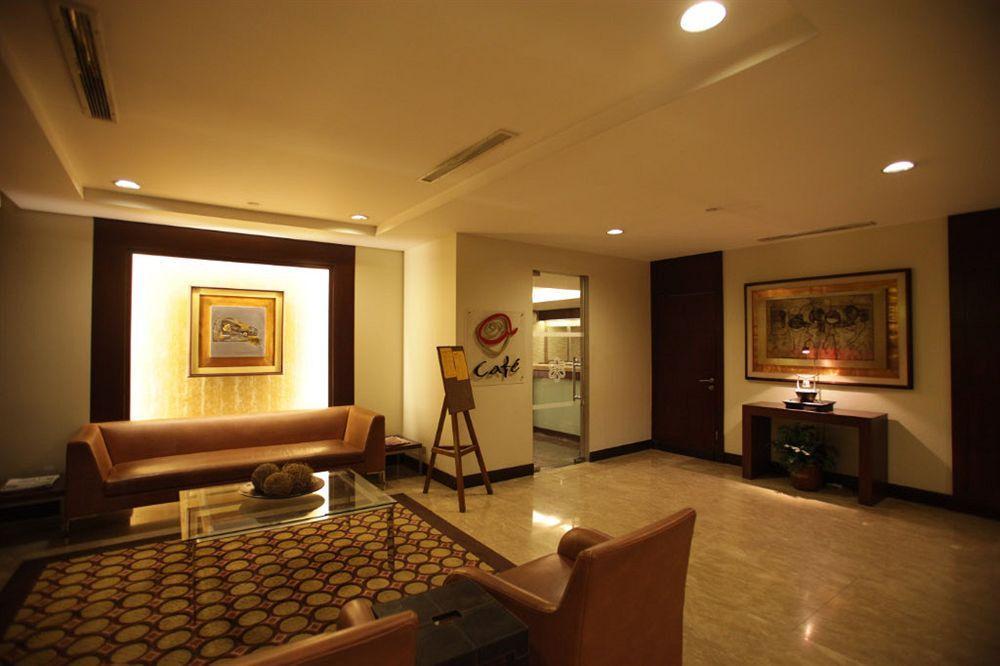 Amorsolo Mansion Hotel Makati City Exterior photo