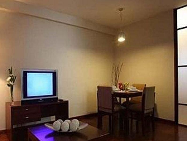 Amorsolo Mansion Hotel Makati City Exterior photo